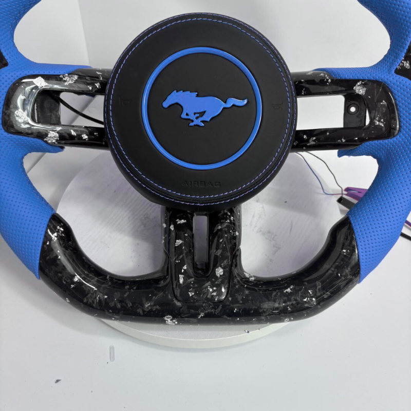 Volant Mustang