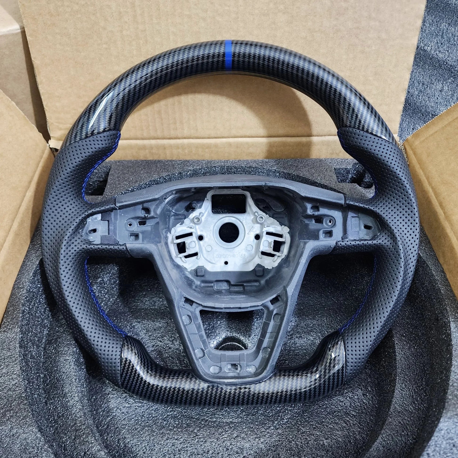 Custom Seat Leon Cupra Steering Wheel — view 9